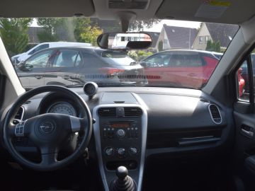 Opel Agila